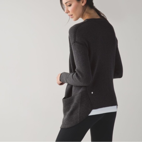 Lululemon Heathered Black / Grey Vestigan Sweater - Picture 2 of 11